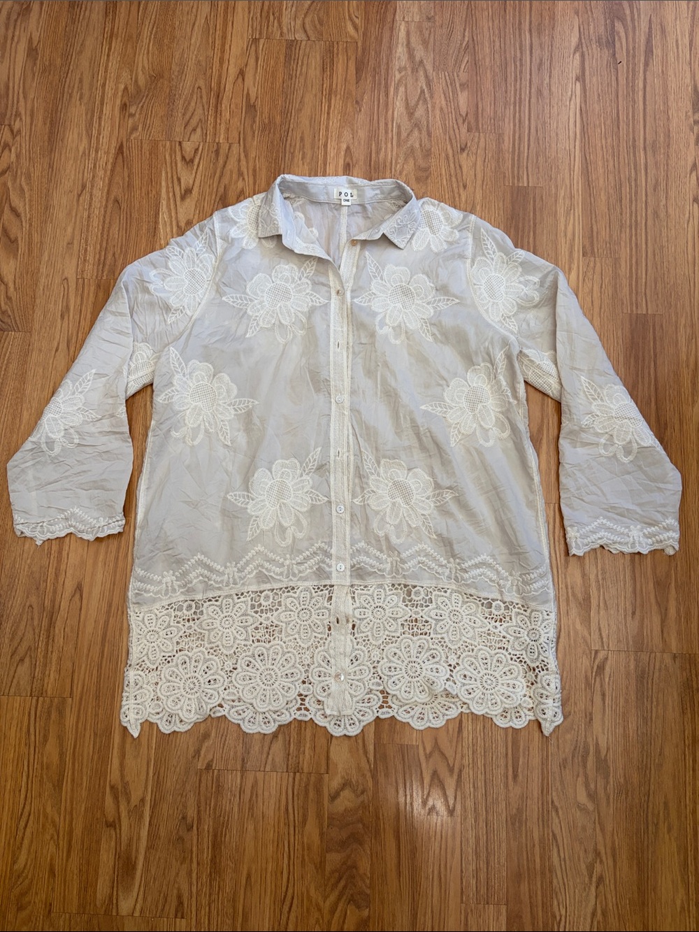 POL Cream Floral Embroidered Button-Down Lace Hem Top